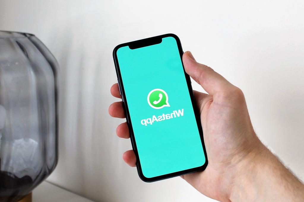 Illustration of communication services and tools